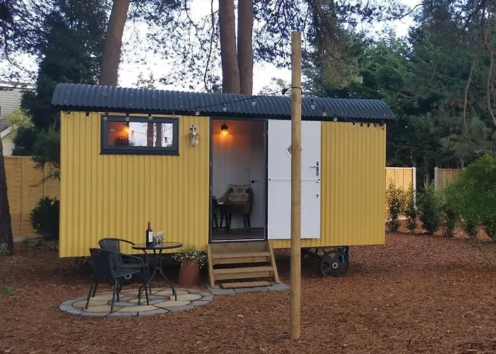 Forest Heath Shepherd\'S Huts